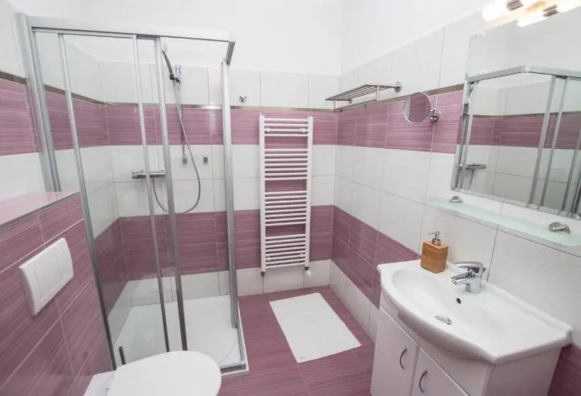 デラックススイート, Wellness Penzion Medličky