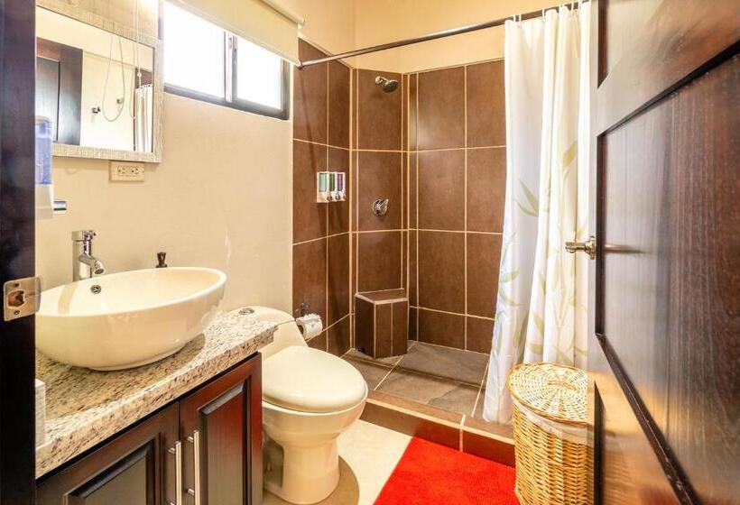 جناح مطلّ علي البحر, Vida Mountain Resort & Spa Adults Only