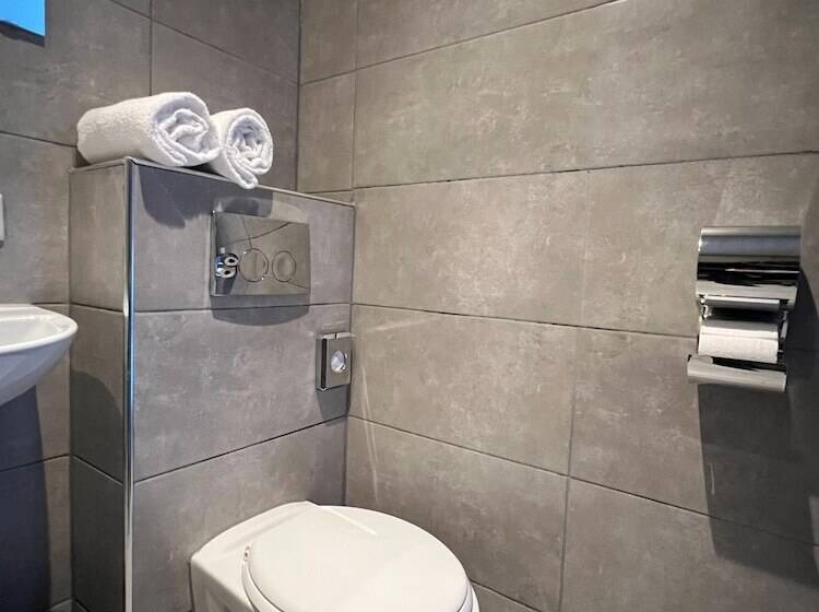 舒适型单人间, Amsterdam Lake