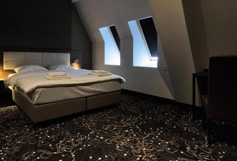 豪华房间, Amsterdam Lake