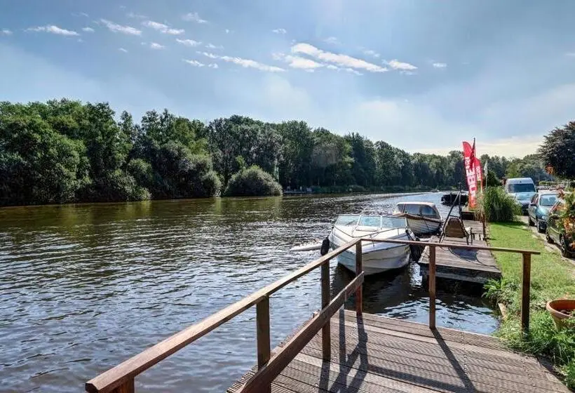 Superior-huone, Amsterdam Lake