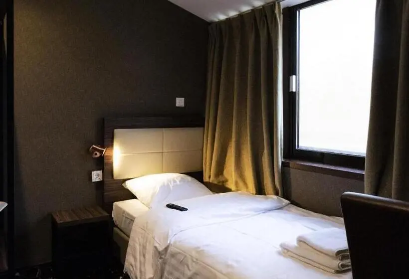Comfort Yhden Hengen Huone, Amsterdam Lake
