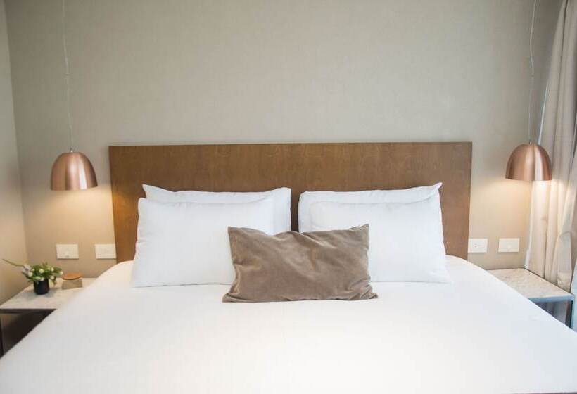 سوییت اجرایی, Aq Tailored Suites