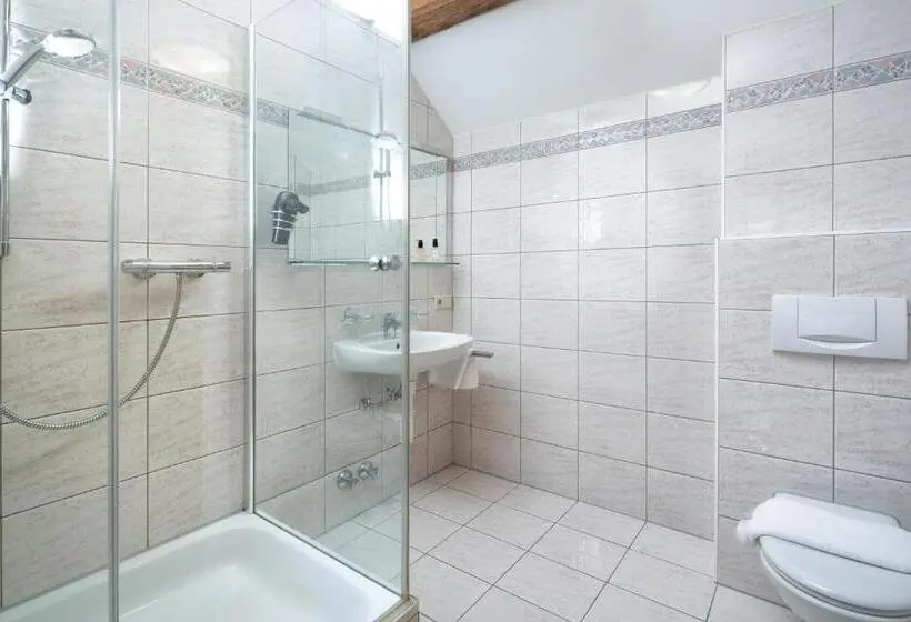 １ベッドルームアパートメント, Gasthaus Rössle
