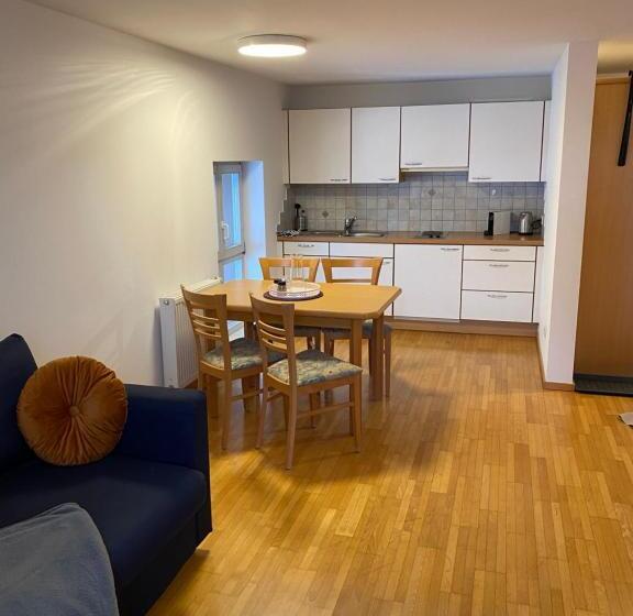 Апартаменты 1 Спальня, Gasthaus Rössle