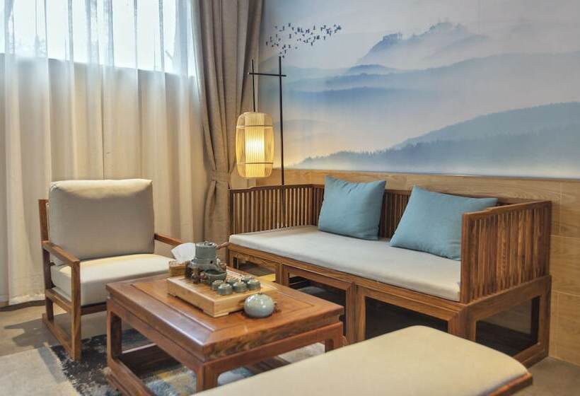 اتاق لوکس, Lijiang Qilu Garden