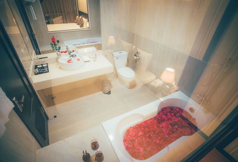 اتاق سوپریور, Top