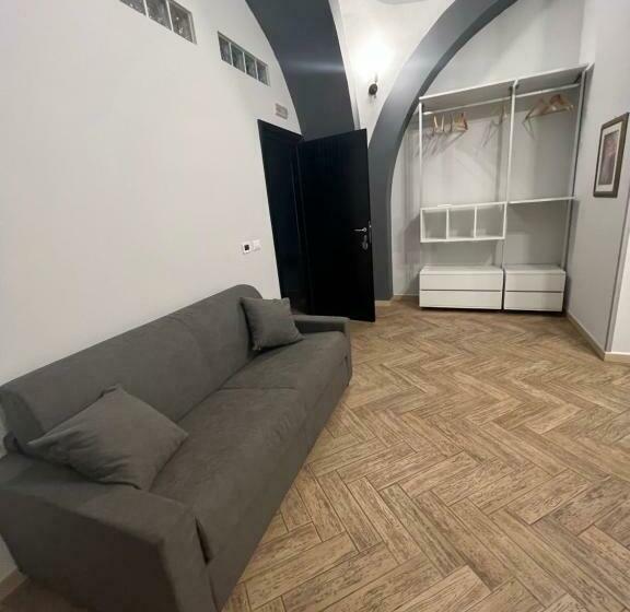 اتاق استاندارد سه نفره, Palazzo Cardinale Rooms