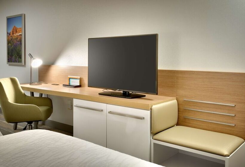 带2个双人床的标准工作室, Hilton Garden Inn Lehi