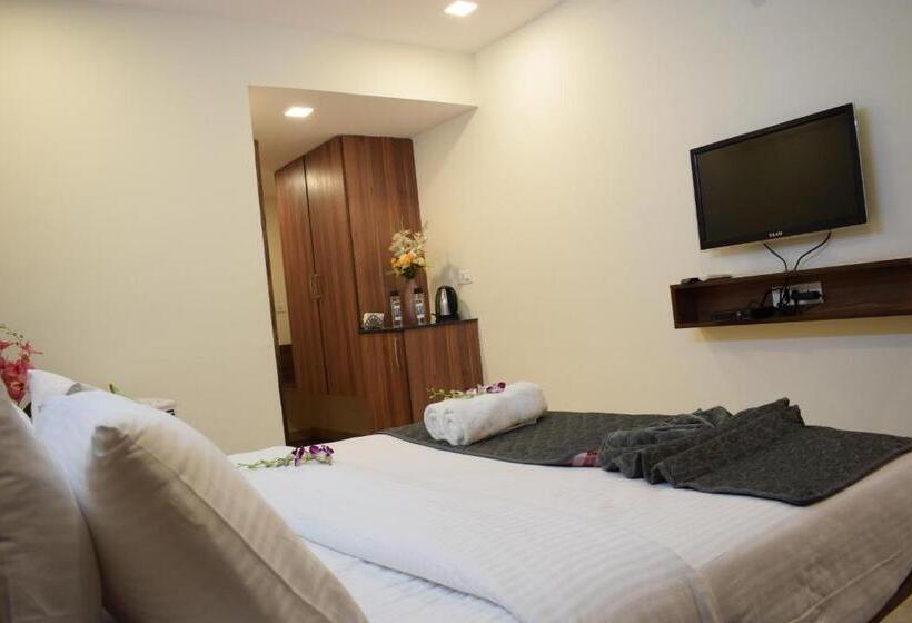 标准间, Silicon Inn