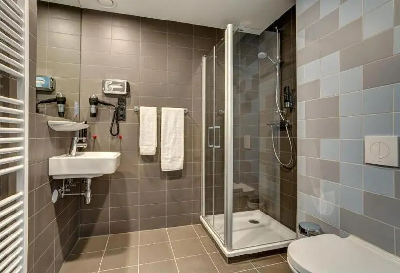 اتاق استاندارد سه نفره, Meininger Hotel Amsterdam Amstel