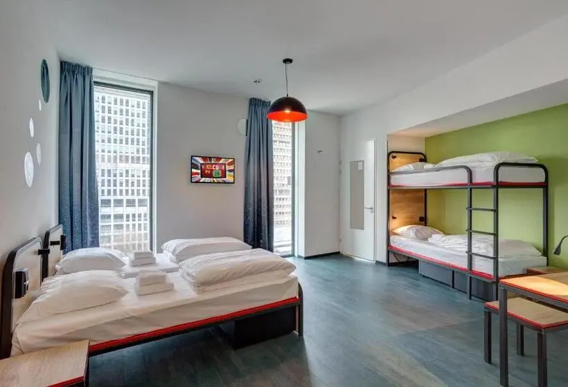 اتاق استاندارد چهار تخته, Meininger Hotel Amsterdam Amstel