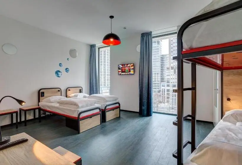 اتاق استاندارد چهار تخته, Meininger Hotel Amsterdam Amstel