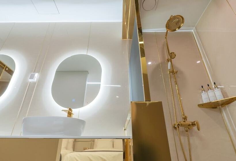 اتاق استاندارد سه نفره, Denbasta Central Hotel Seomyeon