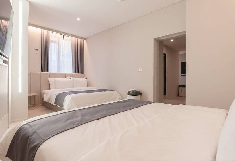 اتاق استاندارد چهار تخته, Denbasta Central Hotel Seomyeon