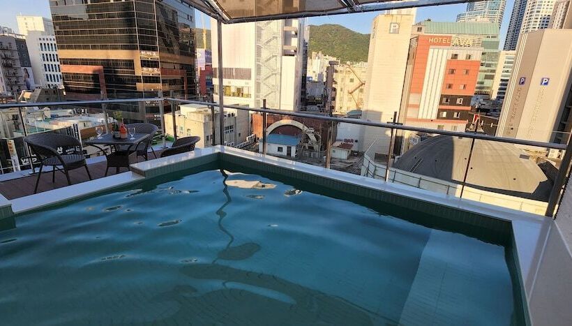 استودیوی استاندارد, Denbasta Central Hotel Seomyeon