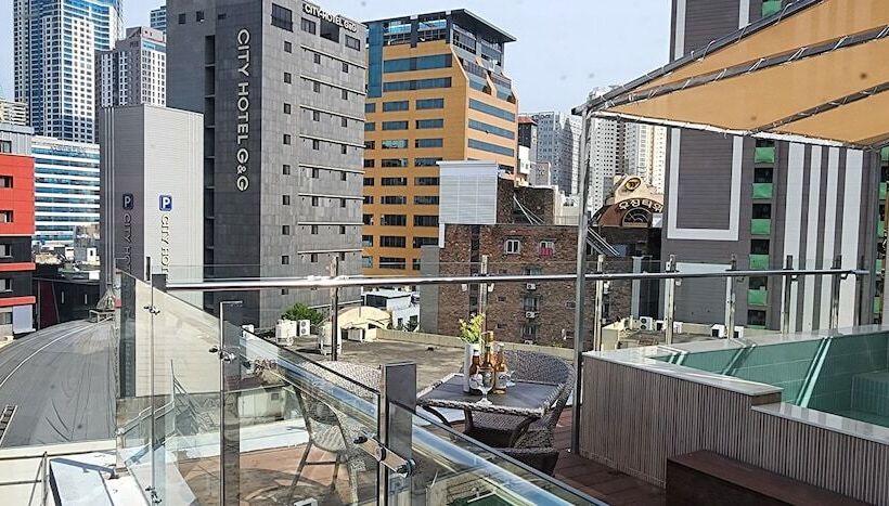 استودیوی استاندارد, Denbasta Central Hotel Seomyeon