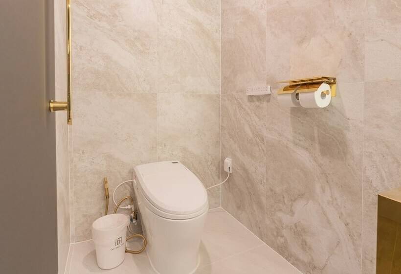 استودیوی استاندارد, Denbasta Central Hotel Seomyeon