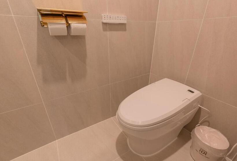 اتاق استاندارد با تخت بزرگ, Denbasta Central Hotel Seomyeon