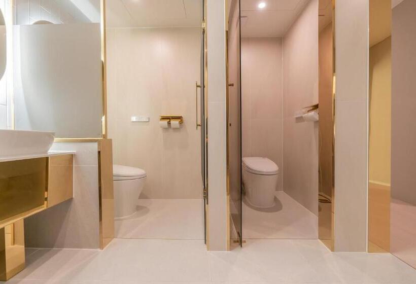 اتاق لوکس چهار تخته, Denbasta Central Hotel Seomyeon