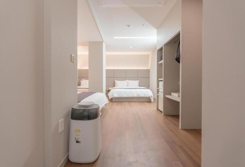 اتاق لوکس خانوادگی, Denbasta Central Hotel Seomyeon