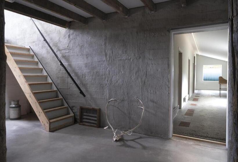 اتاق استاندارد با سرویس بهداشتی مشترک, Guesthouse Nýp