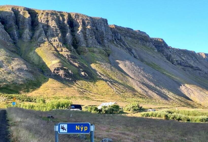 اتاق سوپریور با چشم‌انداز دریا, Guesthouse Nýp