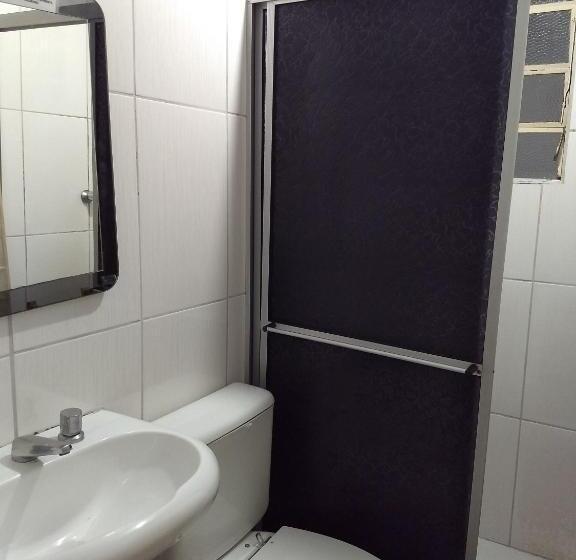 חדר בסיסי, Aruba