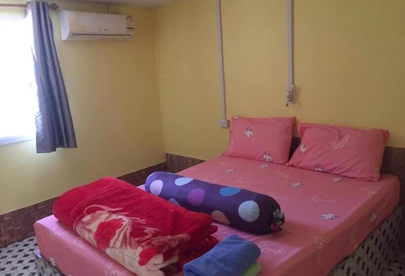 غرفة قياسية, Bussaracum Resort