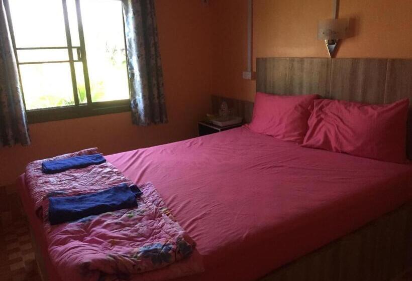 غرفة قياسية, Bussaracum Resort