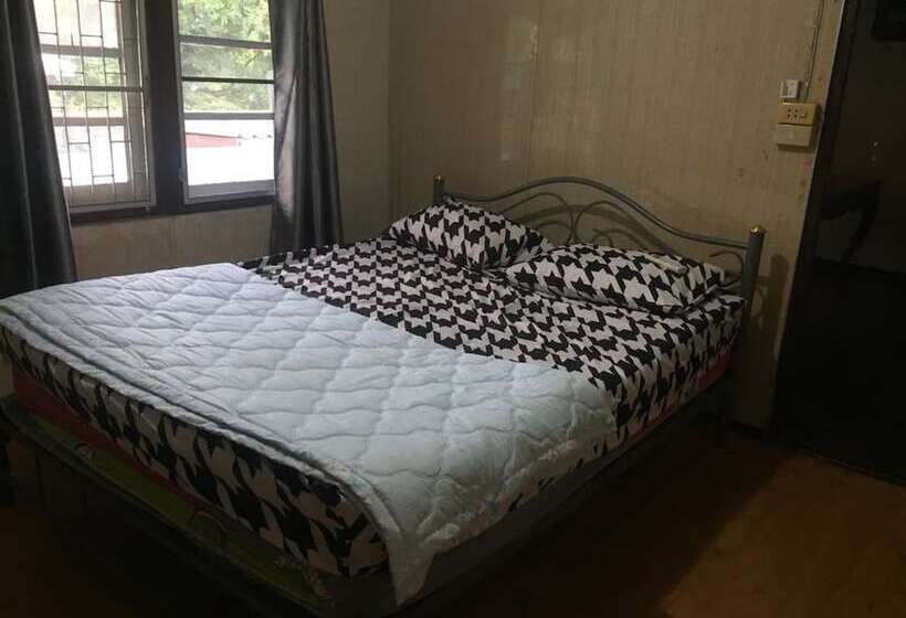 غرفة قياسية, Bussaracum Resort