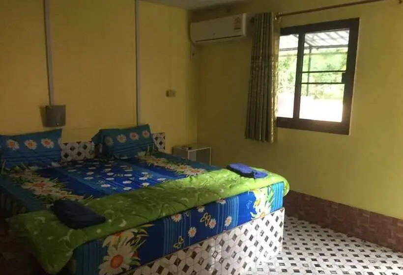اتاق خانوادگی, Bussaracum Resort