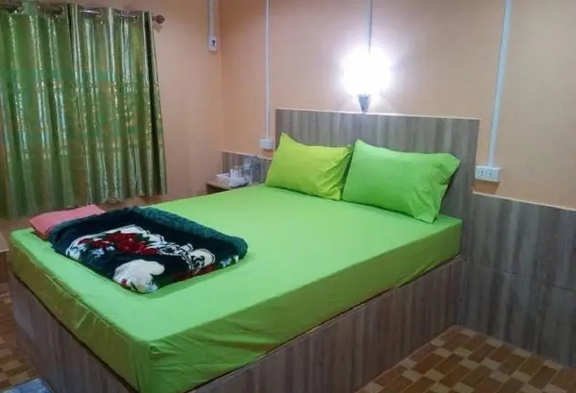 اتاق خانوادگی, Bussaracum Resort