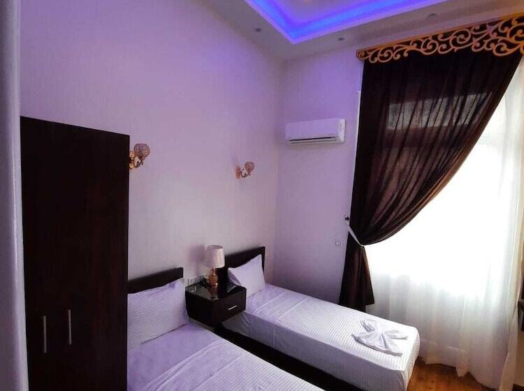 اتاق استاندارد, Midtown Hostel