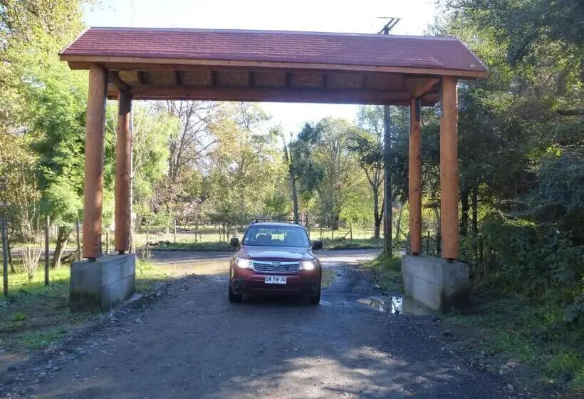 کابین, Cabaña Camino Al Volcán