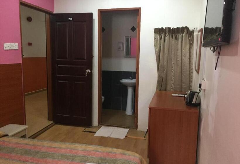 اتاق استاندارد با تخت بزرگ, Golden Night Hotel Cameron Highlands