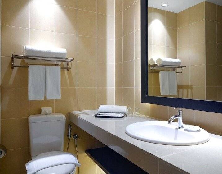 Люкс, Bespoke Hotel Puchong