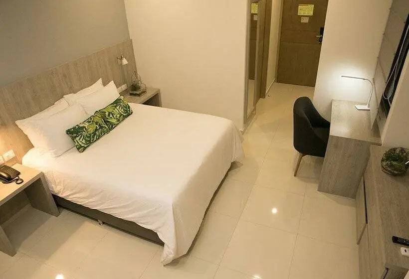 اتاق سوپریور, Sexta Avenida Inn