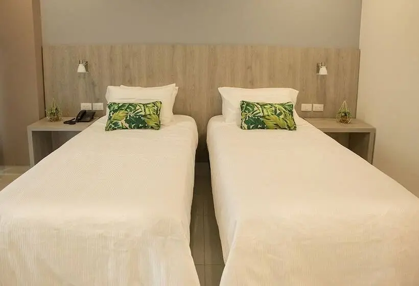 اتاق سوپریور, Sexta Avenida Inn