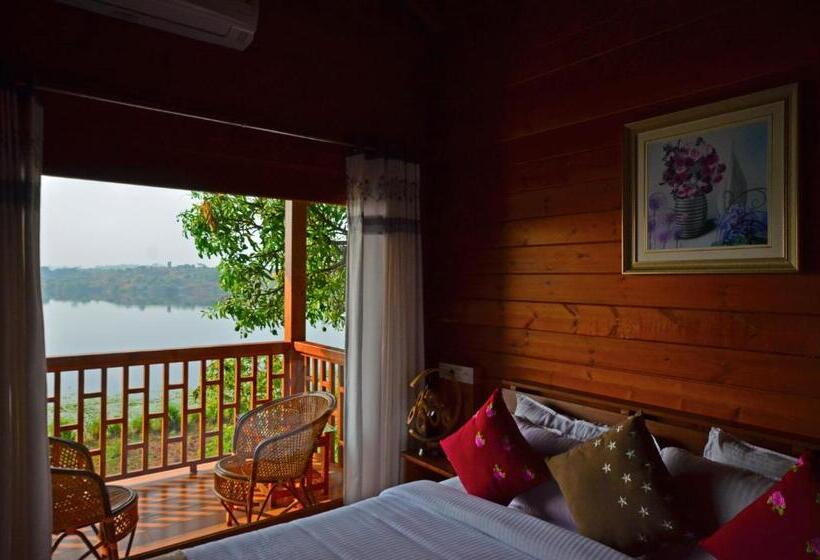 豪华房间, Lakerose Wayanad Resort