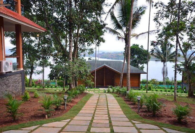 חדר סטנדרט עם מיטת קינג, Lakerose Wayanad Resort