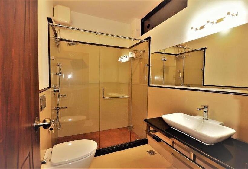 带大床的标准间, Lakerose Wayanad Resort