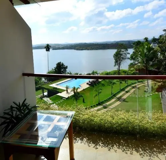 Standard-huone Parveke, Lakerose Wayanad Resort