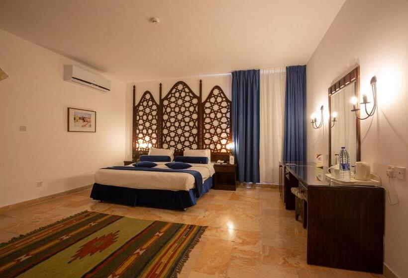 اتاق استاندارد, The Old Village Hotel & Resort