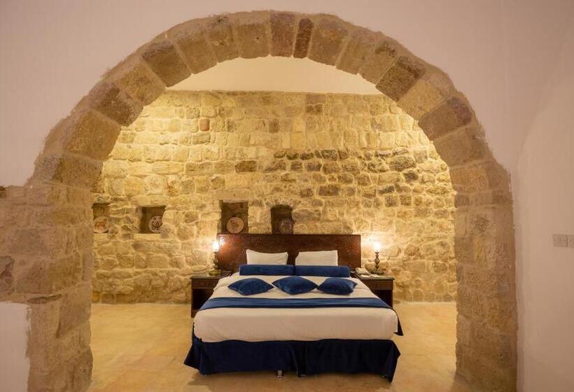 اتاق استاندارد, The Old Village Hotel & Resort