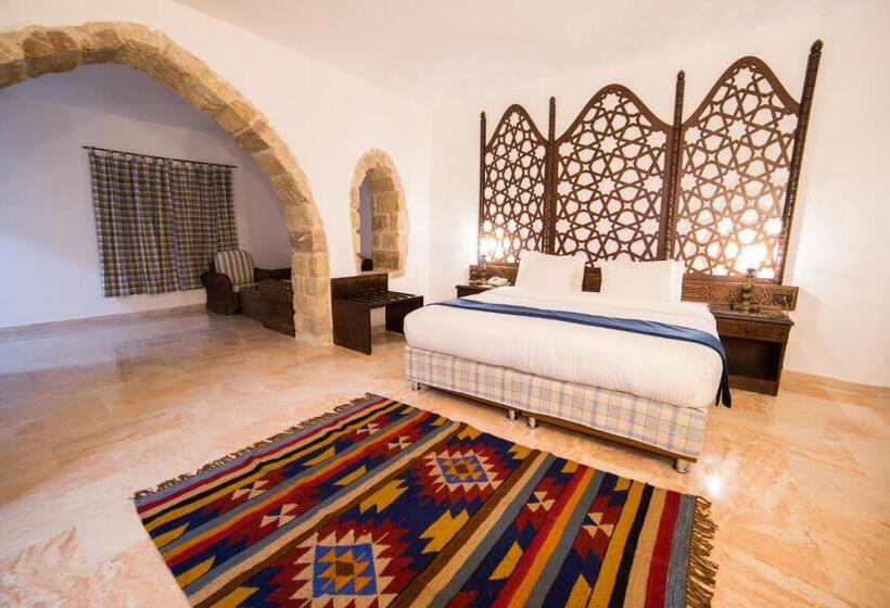 اتاق استاندارد, The Old Village Hotel & Resort