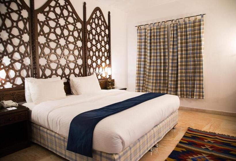 اتاق استاندارد, The Old Village Hotel & Resort