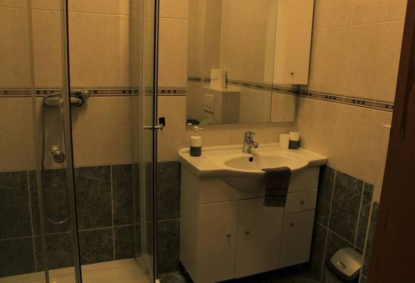 חדר דלוקס, Villamerica