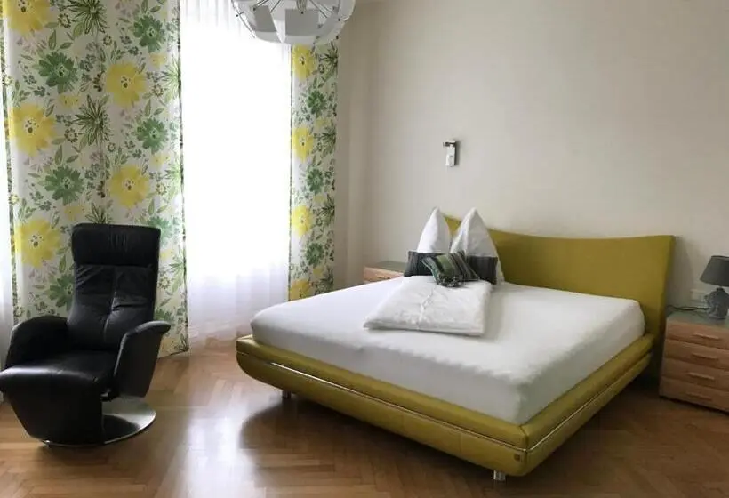 Quarto Deluxe, Bellini