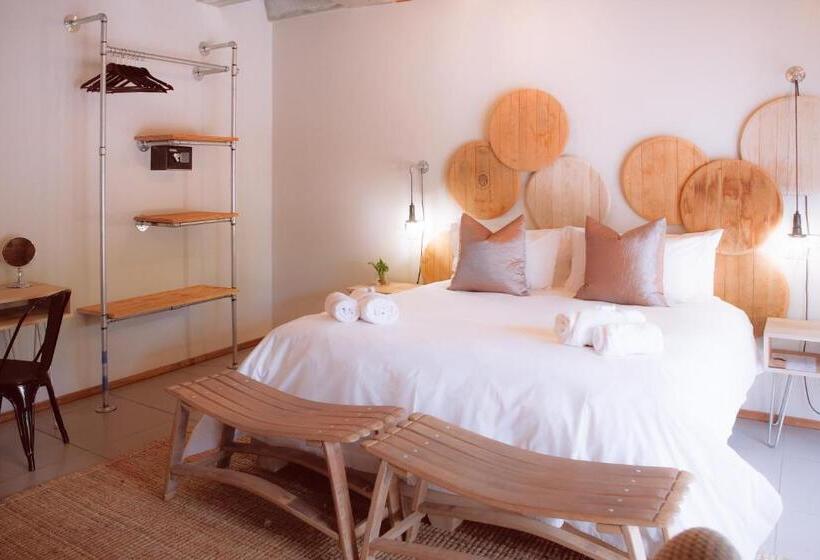 غرفة قياسية سرير كينج, Execustay